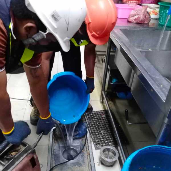 31 - https://งูเหล็ก-แก้ท่อตันโคราช.com | บริการแก้ท่อตันและกำจัดปัญหาท่อตัน ส้วมตัน รับลอกท่อ ทะลวงท่อตันทุกชนิด โดยทีมงานมืออาชีพ พร้อมเครื่องมือที่ทันสมัย ไม่ต้องทุบ ไม่ต้องรื้อ ไม่ใช้สารเคมี แก้ไขไม่ได้ไม่คิดเงิน รับประกันผลงานนาน 45 วัน พร้อมให้คำปรึกษาตลอด 24 ชั่วโมง