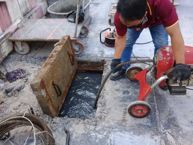 4 - https://งูเหล็ก-แก้ท่อตันโคราช.com | บริการแก้ท่อตันและกำจัดปัญหาท่อตัน ส้วมตัน รับลอกท่อ ทะลวงท่อตันทุกชนิด โดยทีมงานมืออาชีพ พร้อมเครื่องมือที่ทันสมัย ไม่ต้องทุบ ไม่ต้องรื้อ ไม่ใช้สารเคมี แก้ไขไม่ได้ไม่คิดเงิน รับประกันผลงานนาน 45 วัน พร้อมให้คำปรึกษาตลอด 24 ชั่วโมง